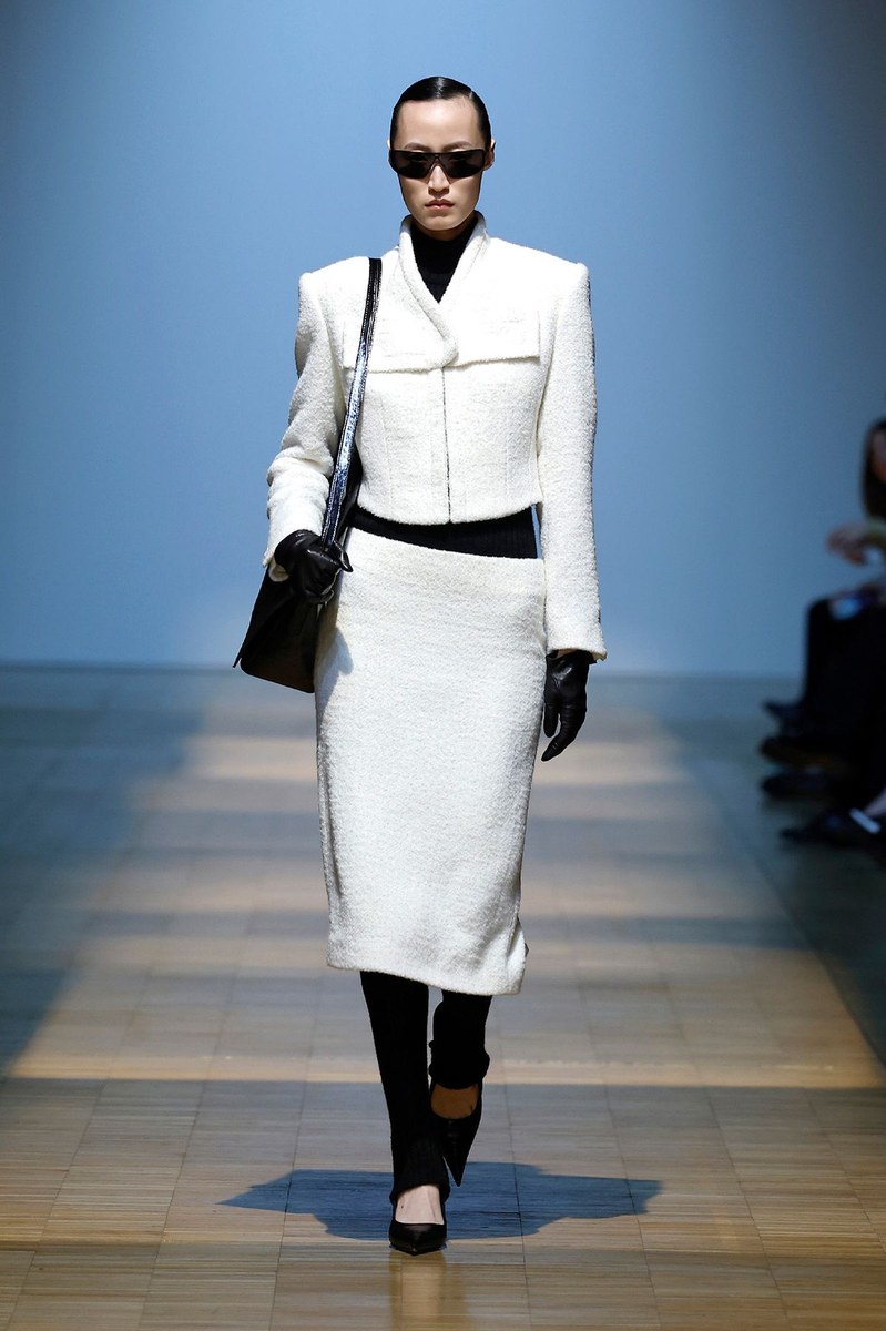 Look 28