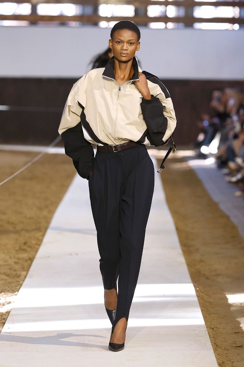 Look 15