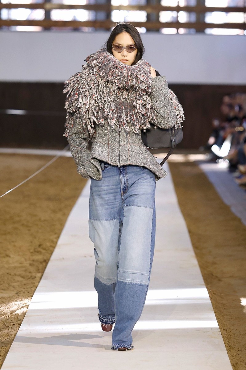 Look 19