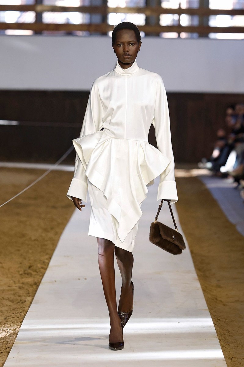 Look 25