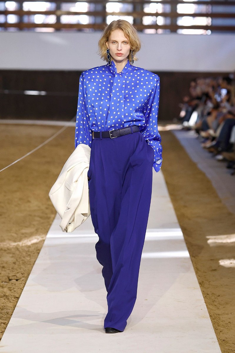 Look 28