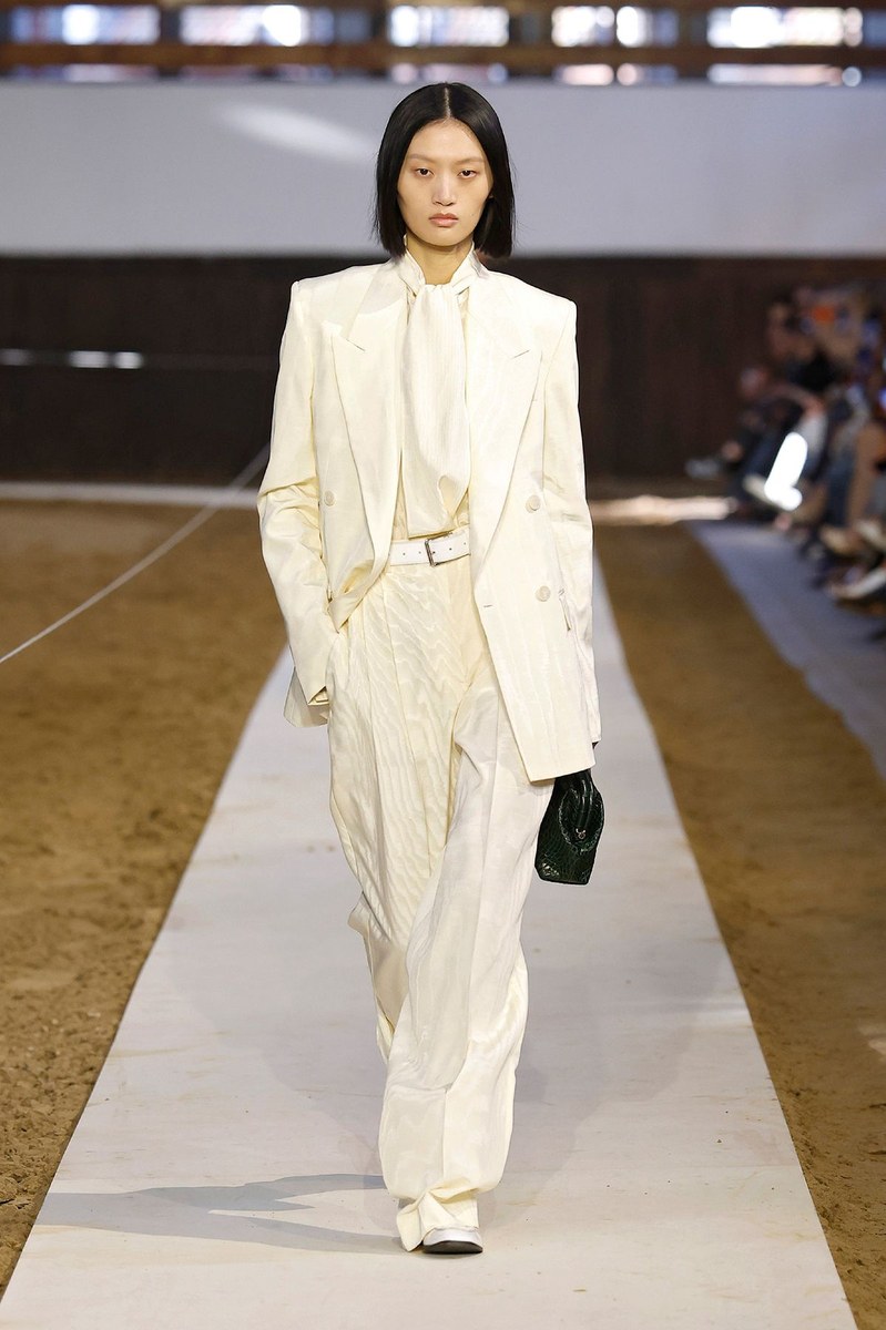 Look 39