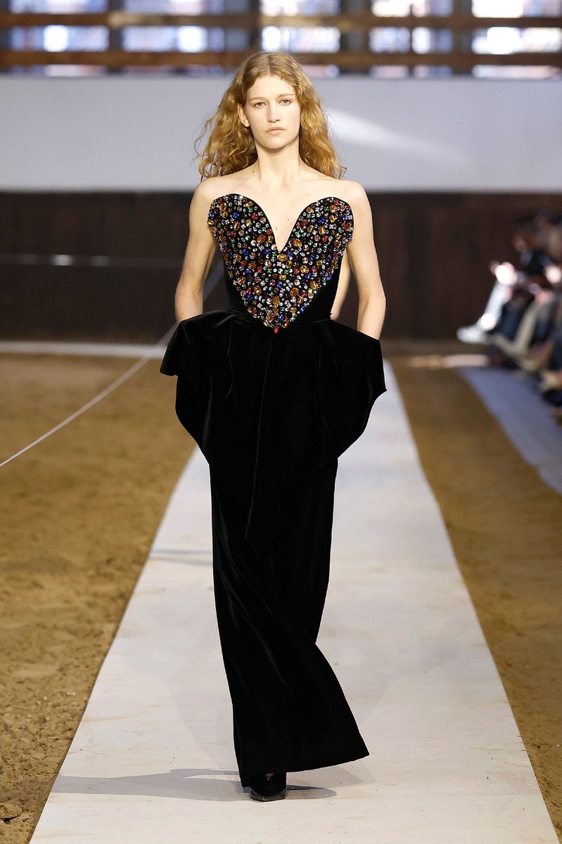 Look 50