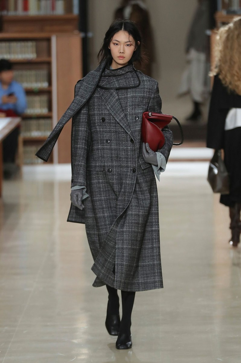 Look 8
