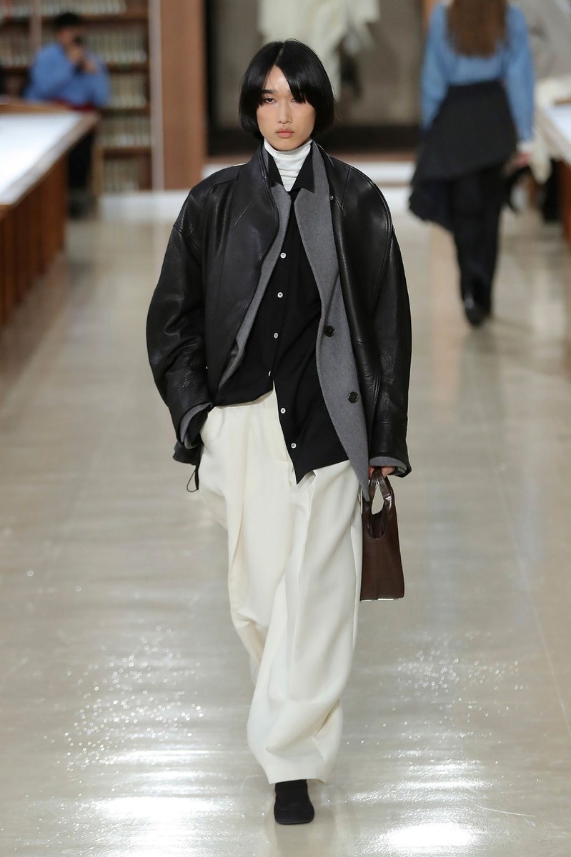 Look 11