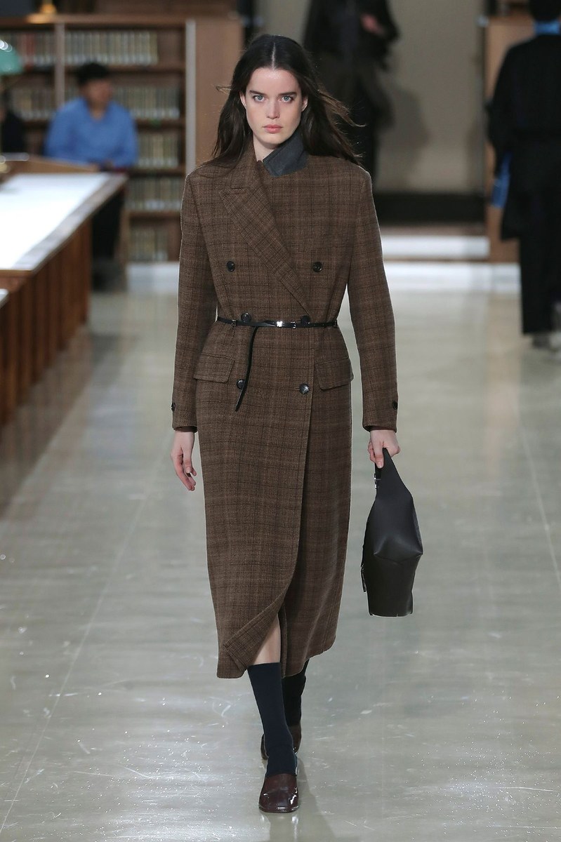 Look 17