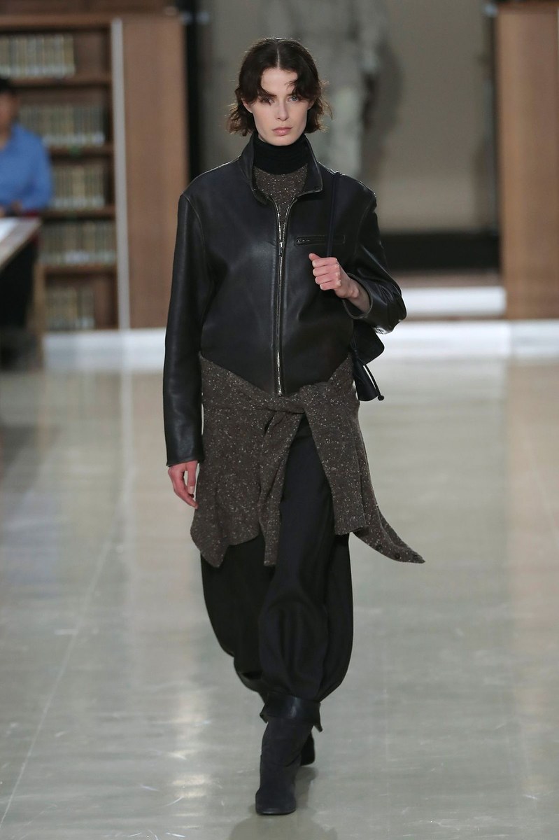 Look 18