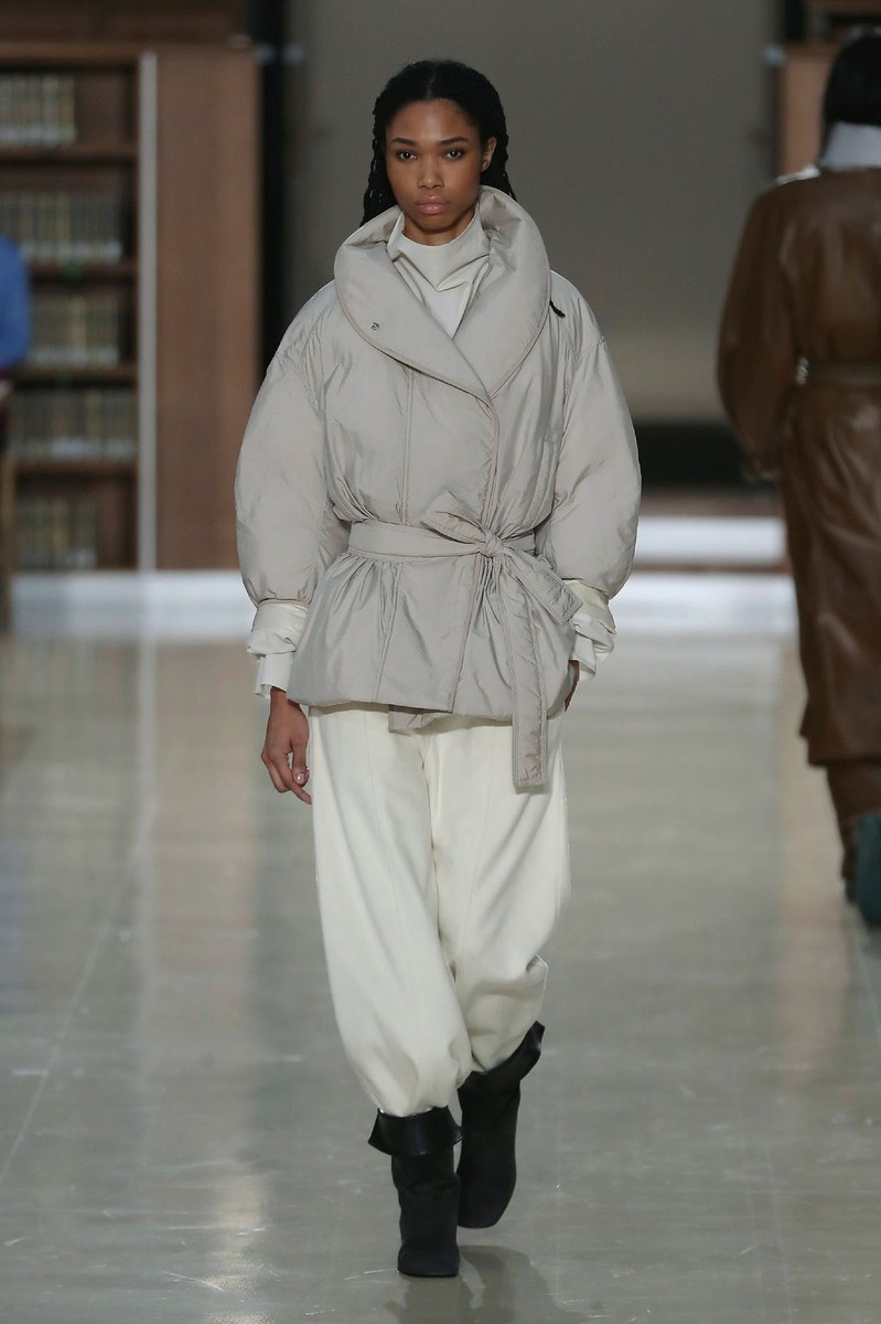 Look 19