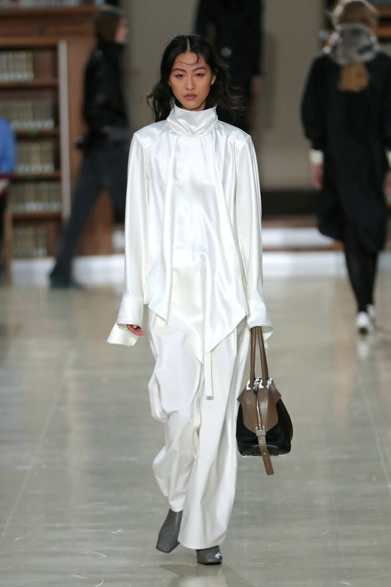 Look 25