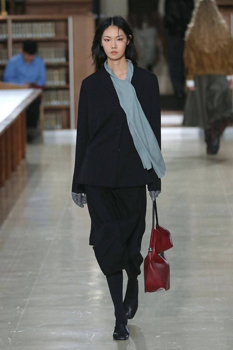 Look 28