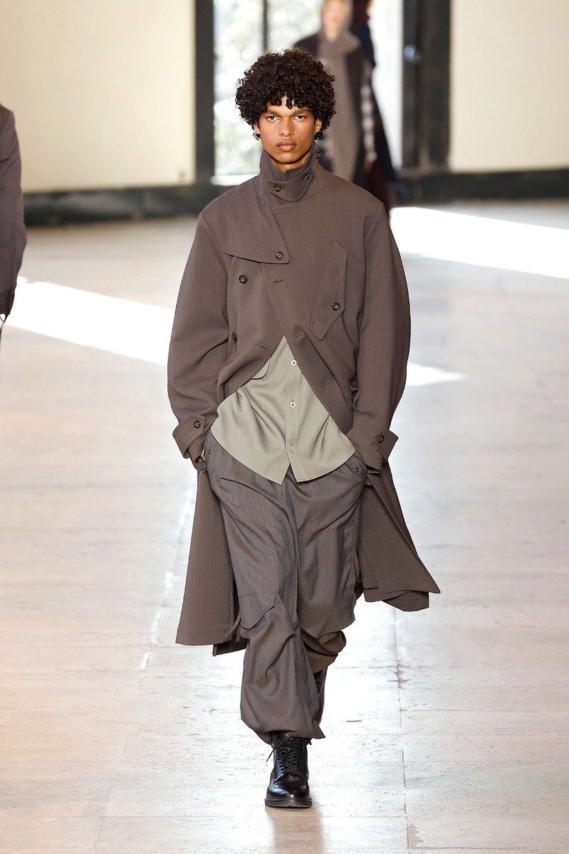 Look 11