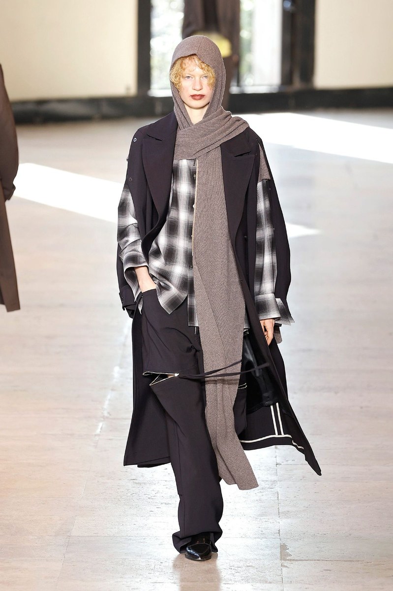 Look 12