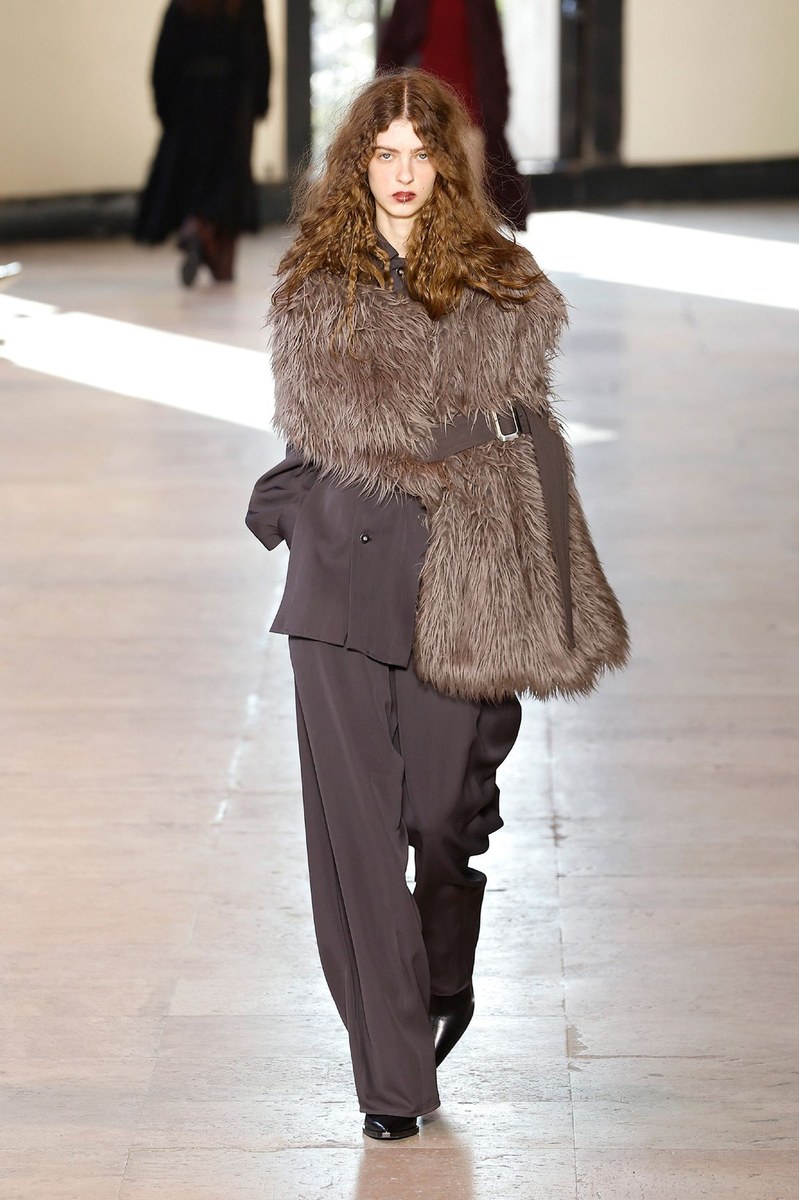 Look 17