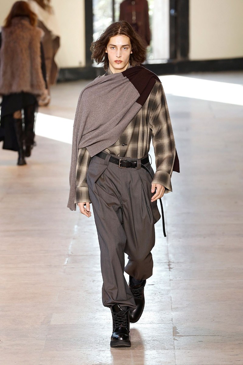 Look 30
