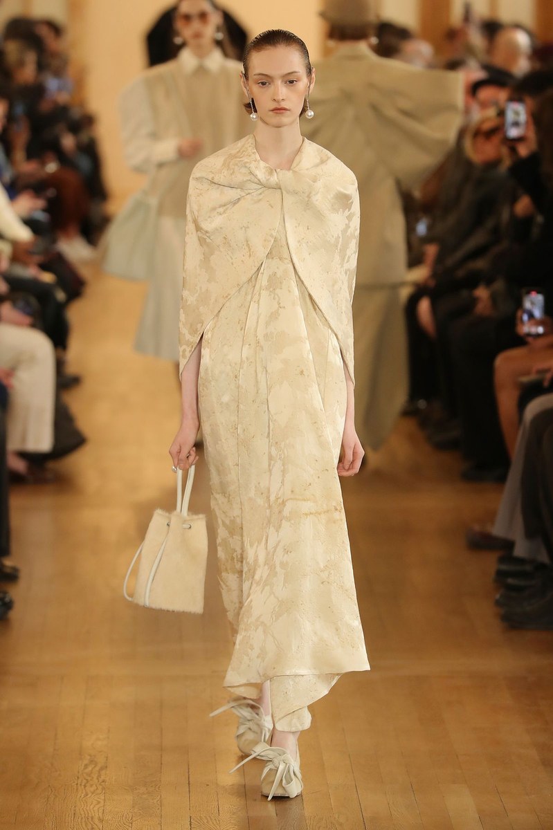 Look 2