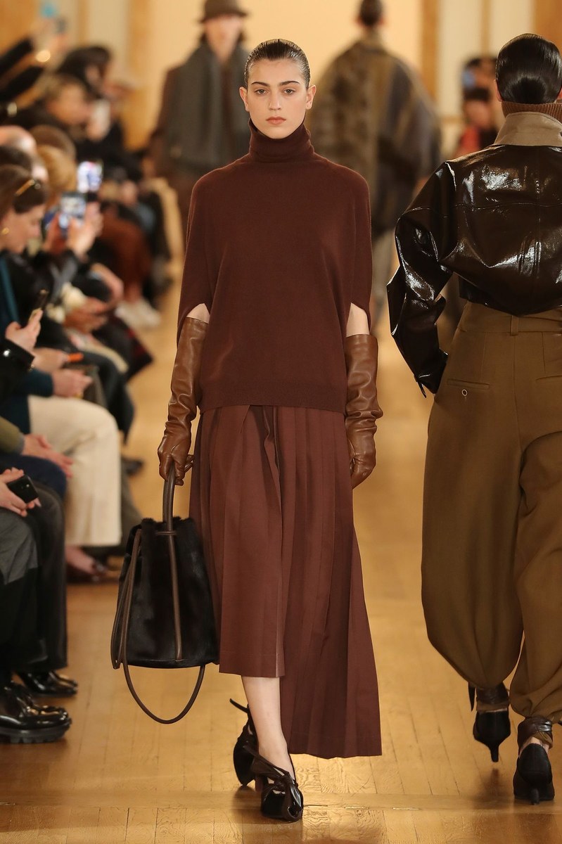 Look 9