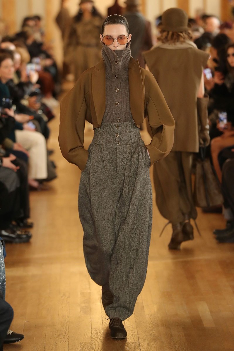 Look 12