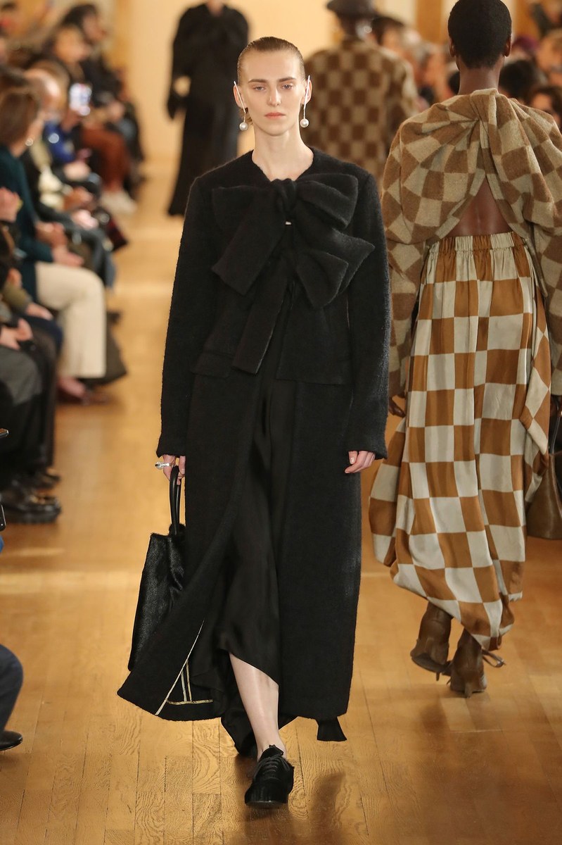 Look 30