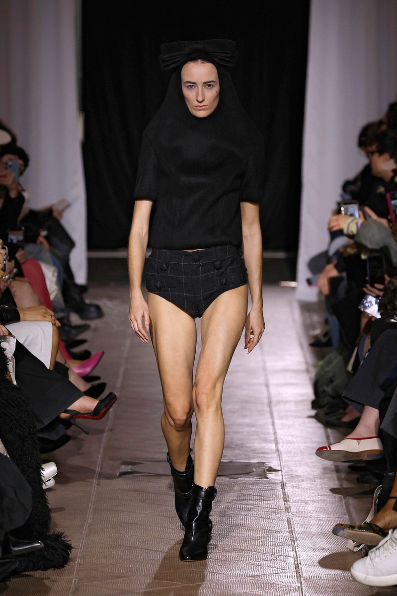 Look 4