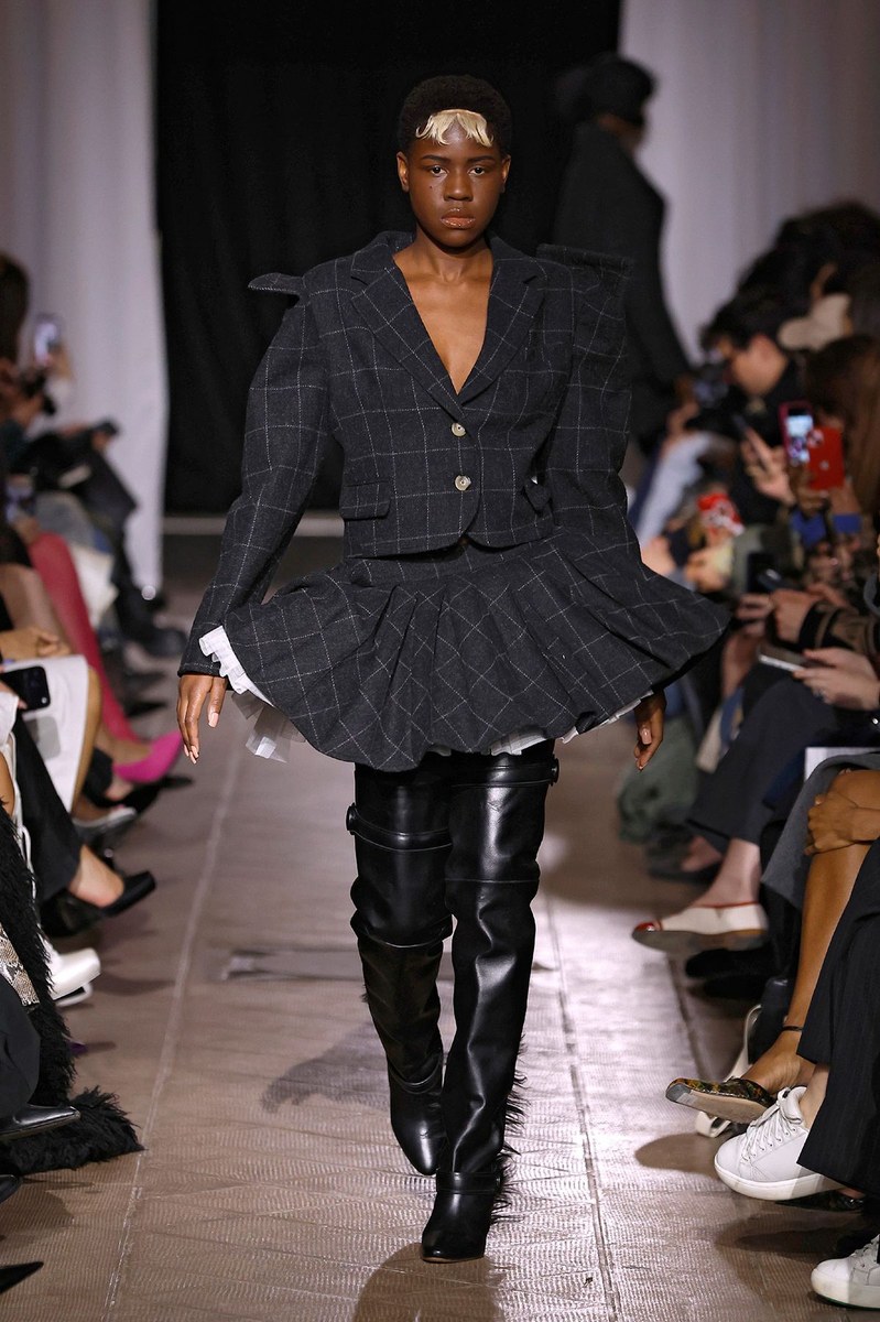 Look 8