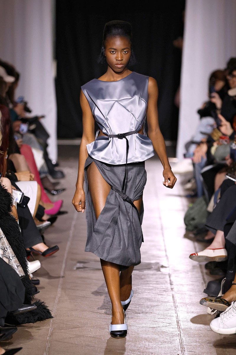 Look 12