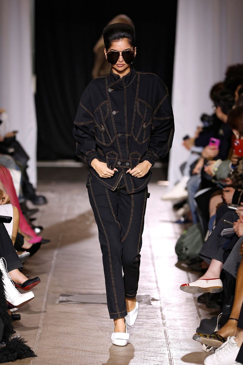 Look 27