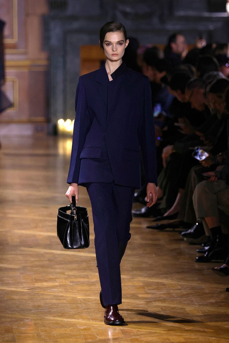 Look 5