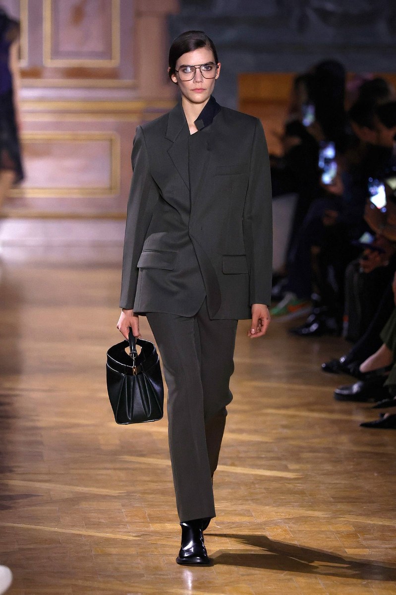 Look 7