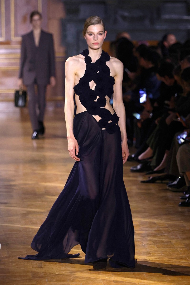 Look 11