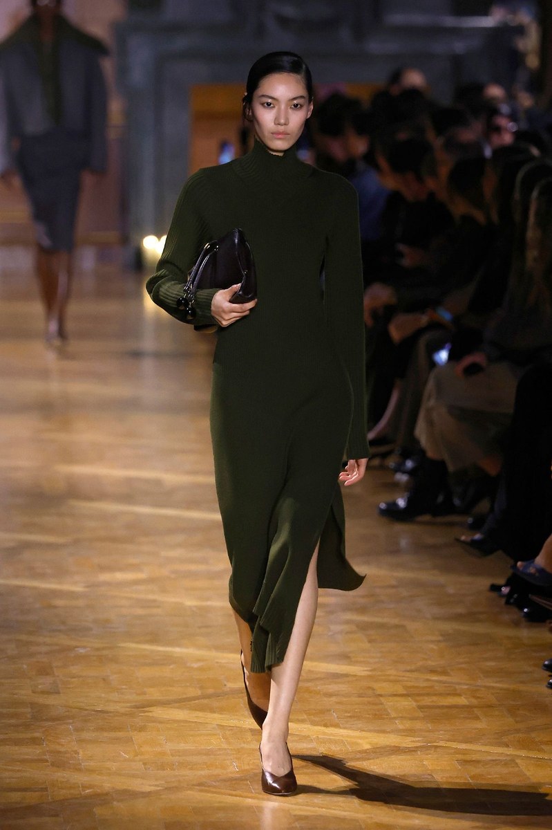 Look 28