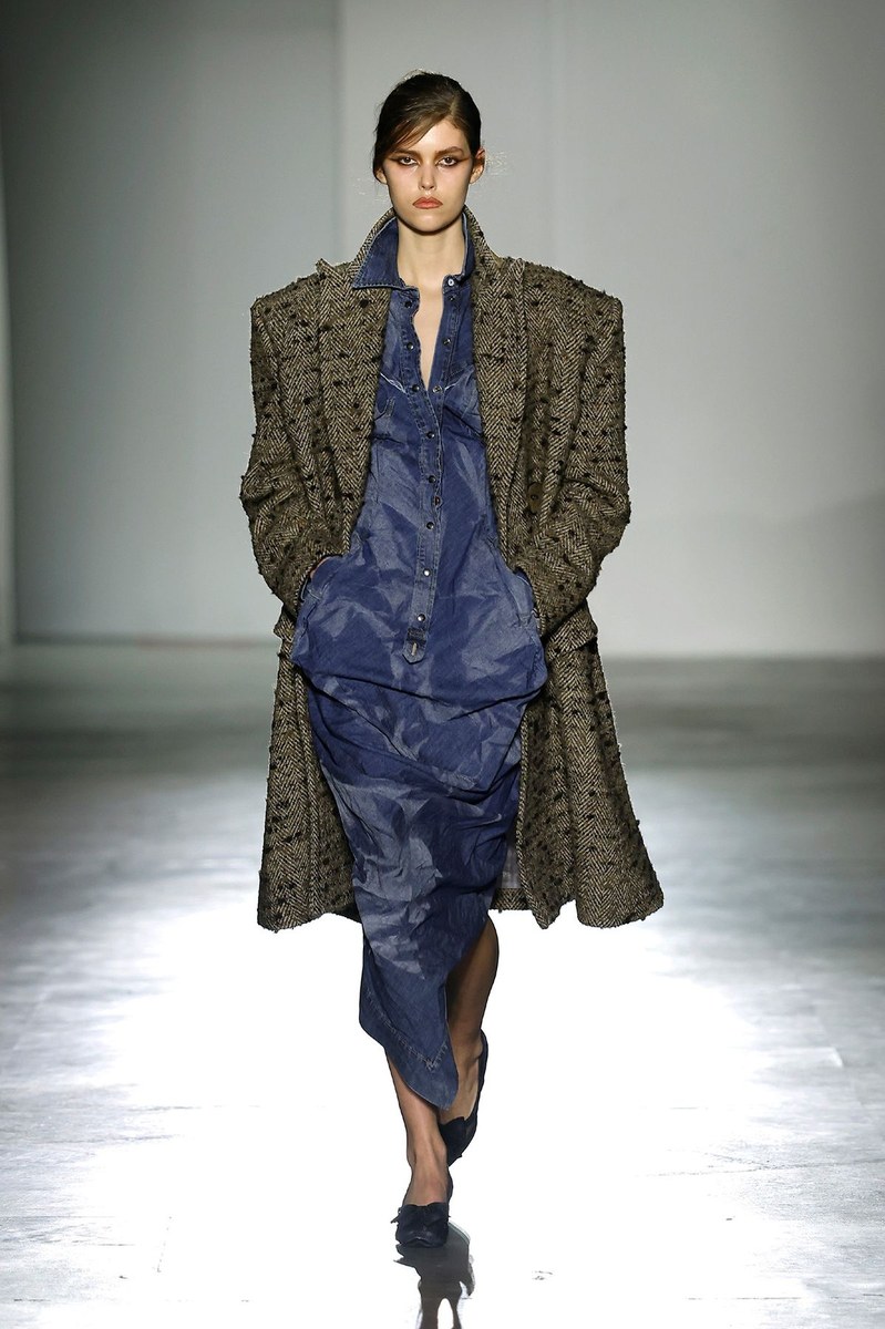 Look 2