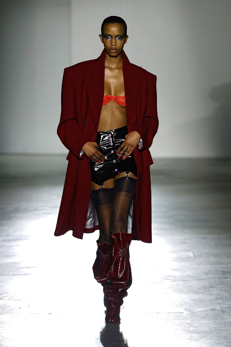 Look 12