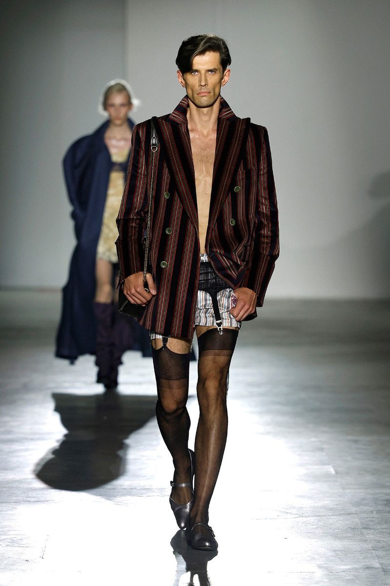 Look 17