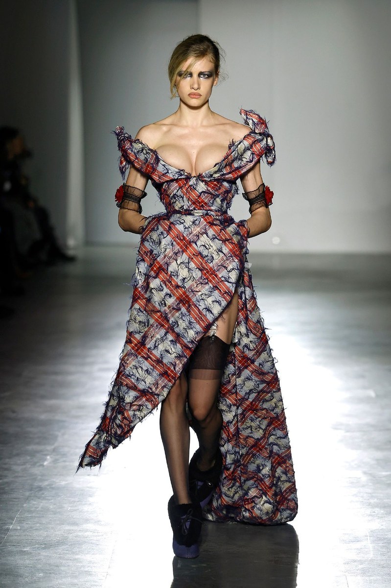 Look 26
