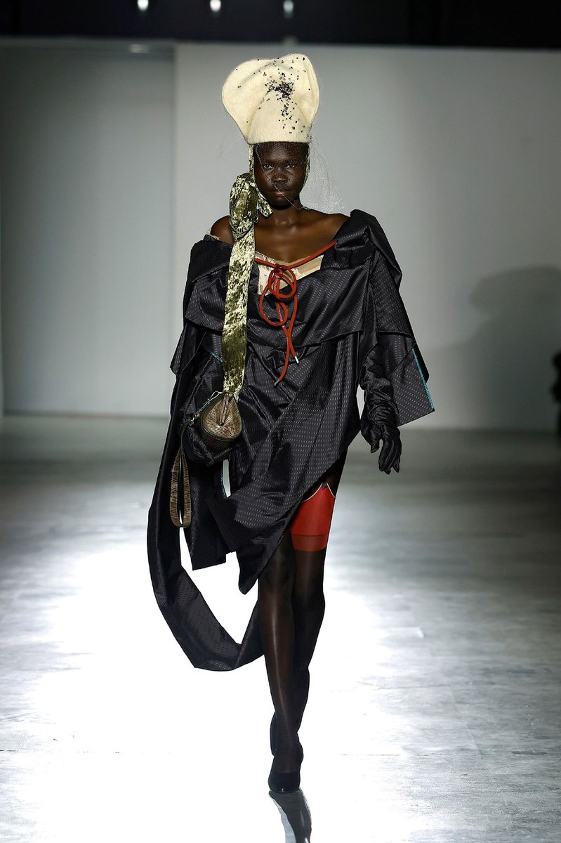 Look 28