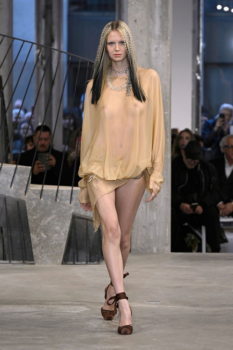 Look 4