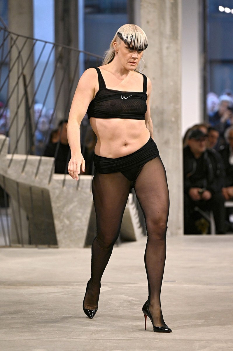 Look 13