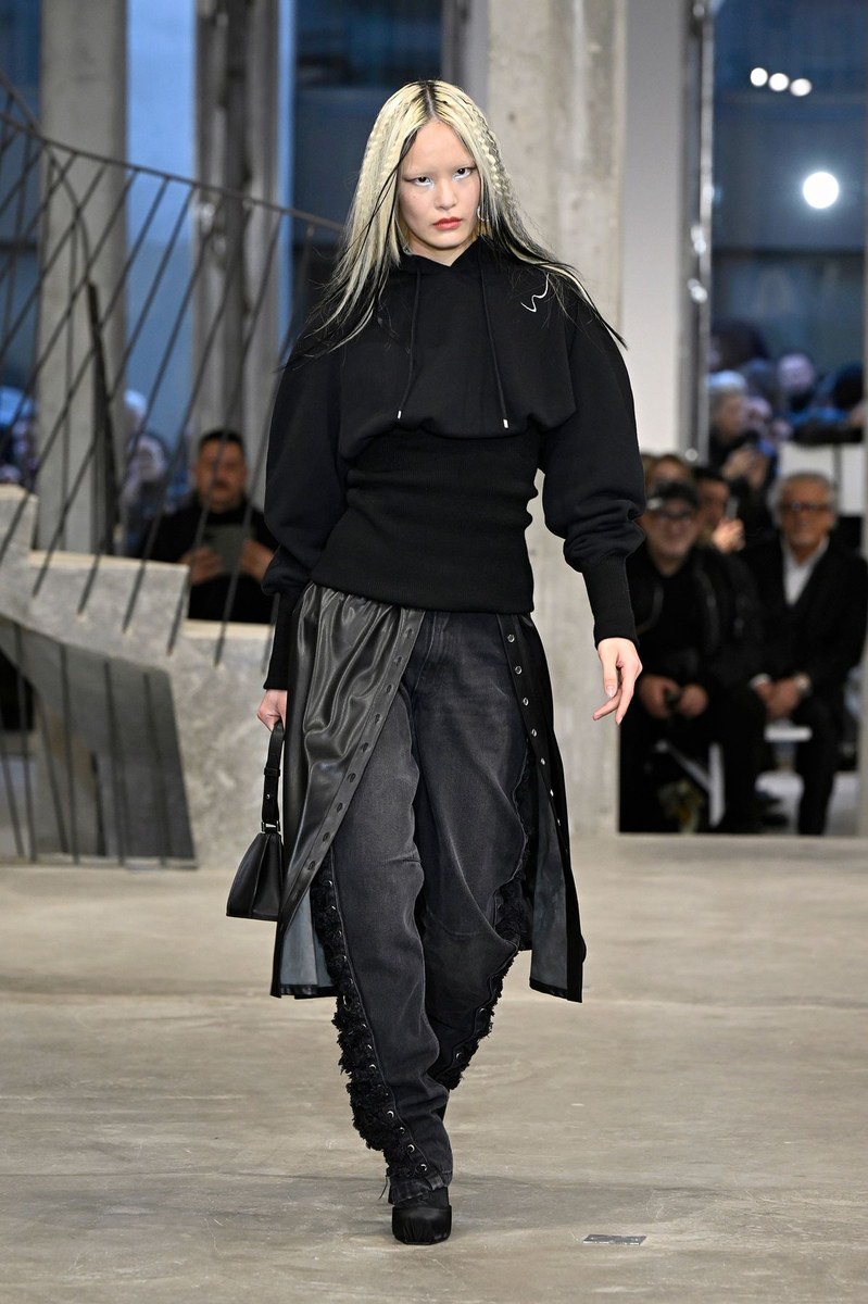 Look 19