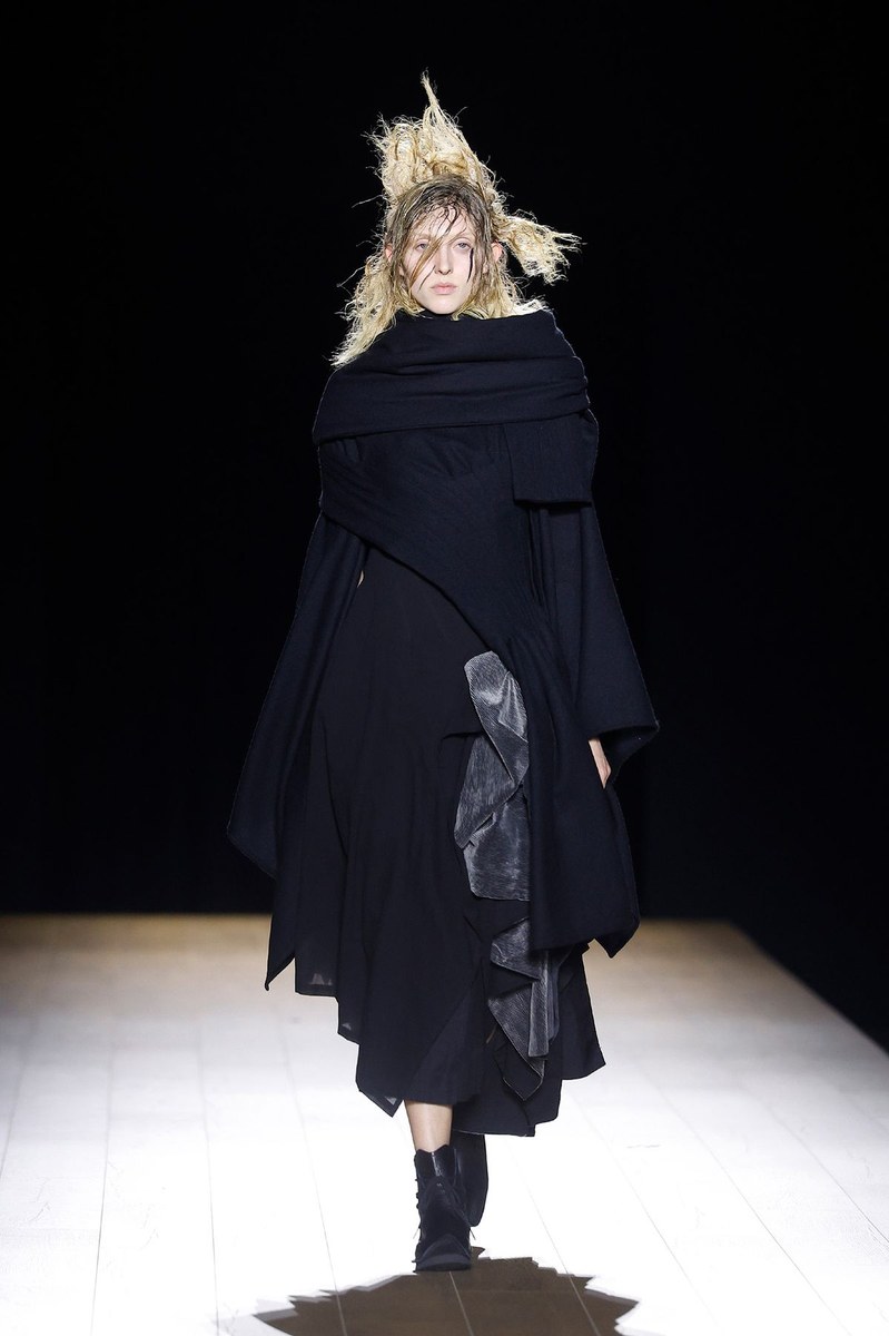 Look 32