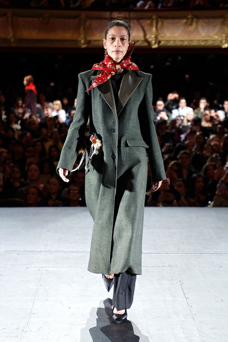 Look 5