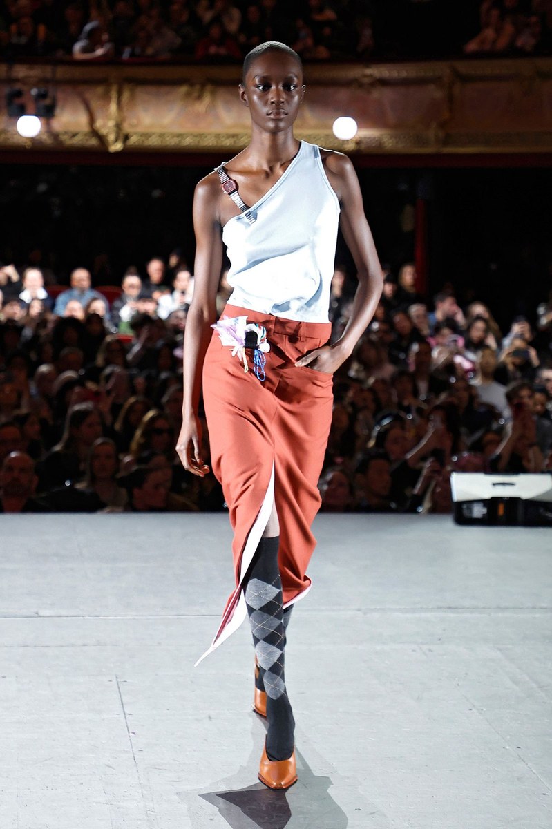 Look 11