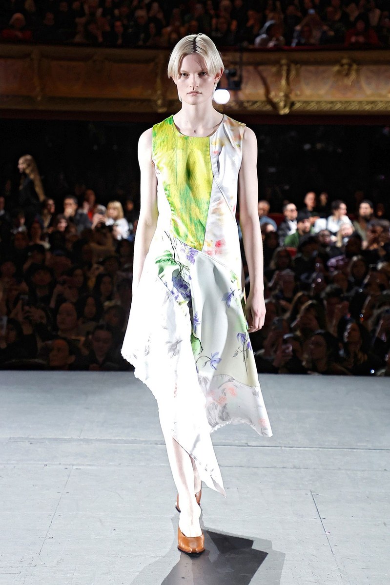 Look 17