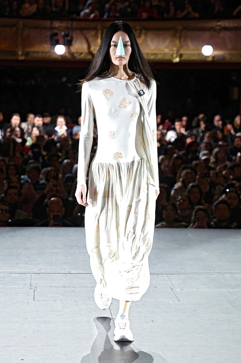 Look 25