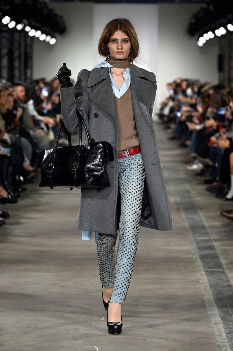 Look 7