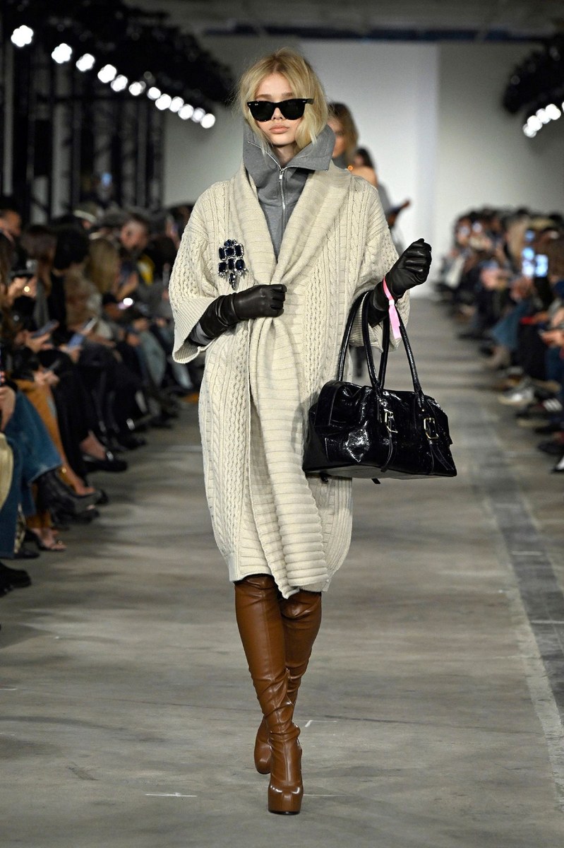 Look 32