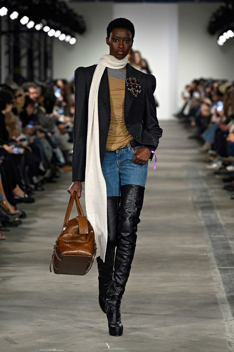 Look 37