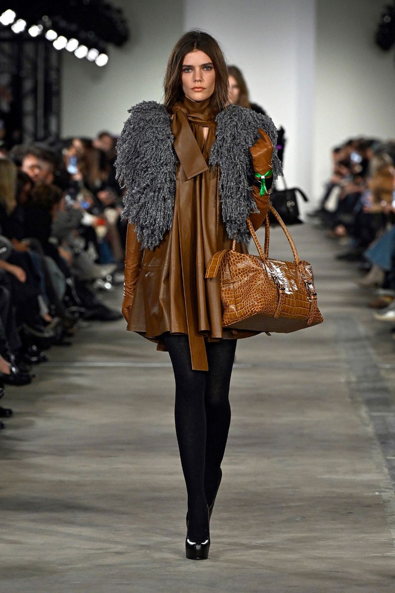 Look 49