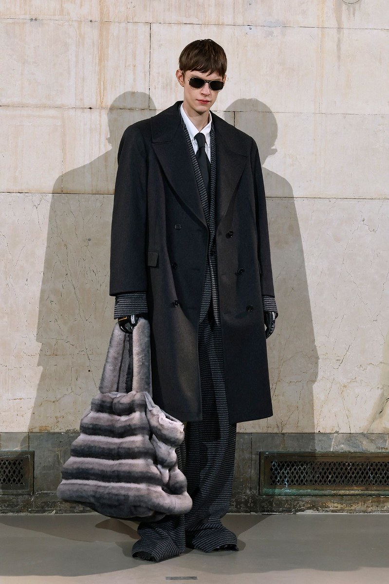Look 4