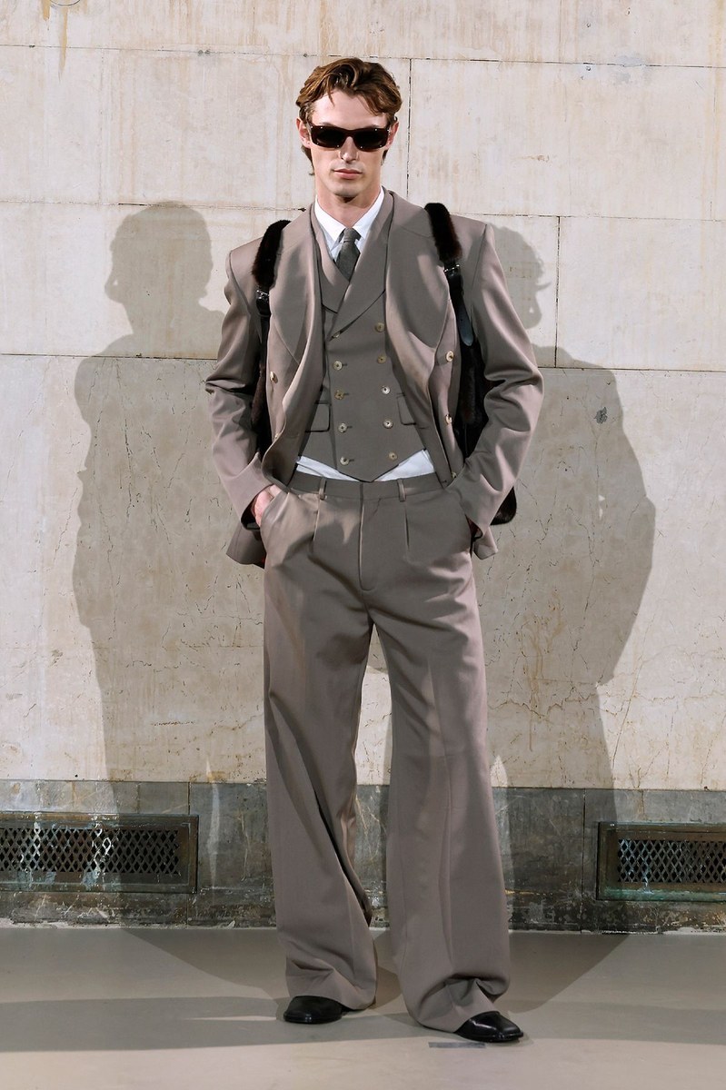 Look 29