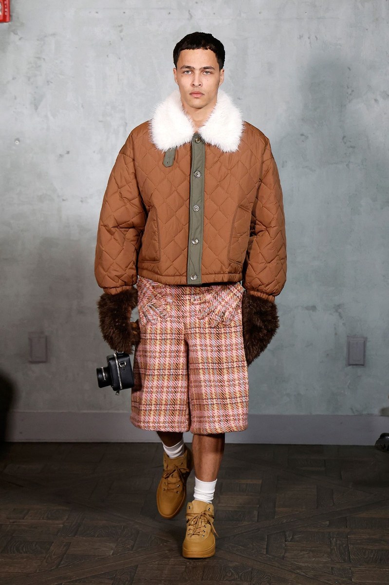 Look 3